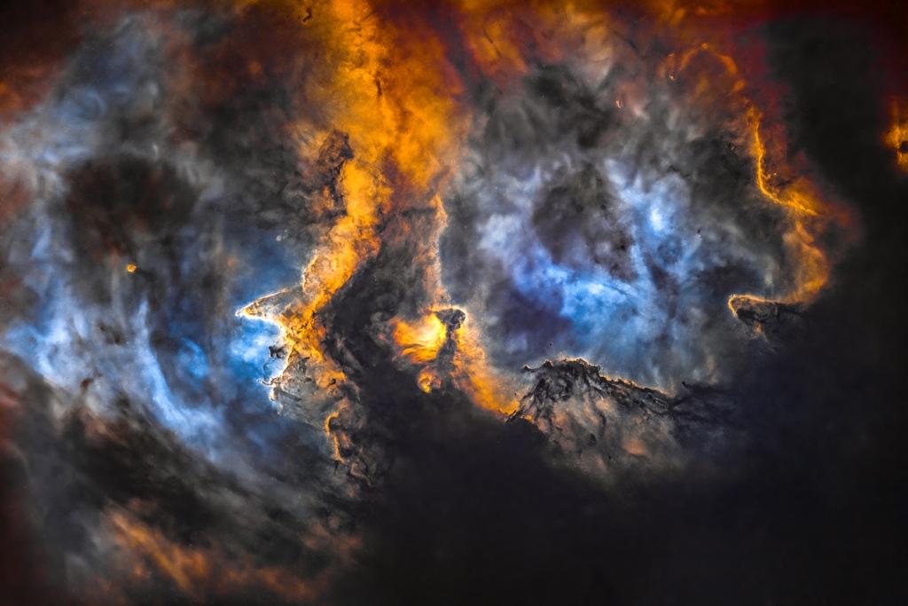 MackMurdoc's tweet photo. “The Heart of the Soul Nebula”
This one took 25 hours to capture over a week and then another week worth of time to process but spread out over months. 
#stars #space #galaxy #scifimoviesdigitalart #yearsbest #artscifi  #moon #universe #nebula https://t.co/jS7dqj5vGo