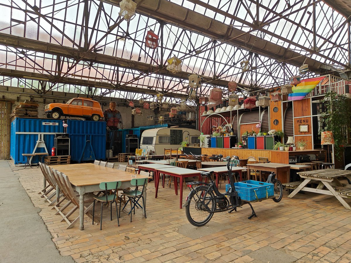 Socius trok naar #Kortrijk voor #inspiratie en #ontmoeting bij verschillende #praktijken die vanuit het perspectief van de cultuurfunctie werken: 
✅ @Bolwerk_be 
✅ Durf2030
✅ FMDO
✅ Avansa MZW 

Wat hebben we onthouden? socius.be/socius-gaat-op…
