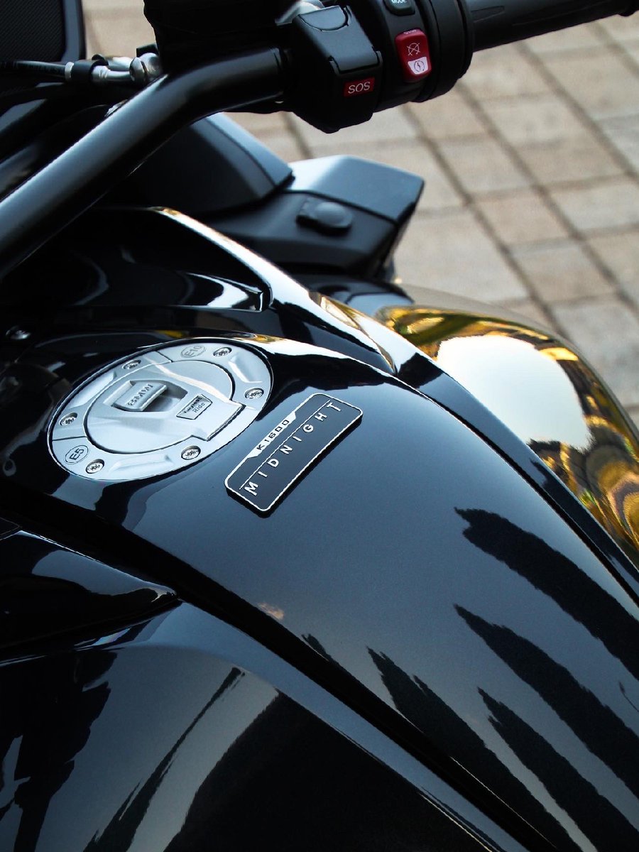 BMWMotorrad's tweet photo. An entire galaxy on your bike. The complex water transfer printing process used for the #Option719 Midnight adds a truly unique look to the #K1600GrandAmerica. Are you ready to see the stars? 🌌

#MakeLifeARide #RideAndShare #BMWMotorrad https://t.co/9upitfGcgj