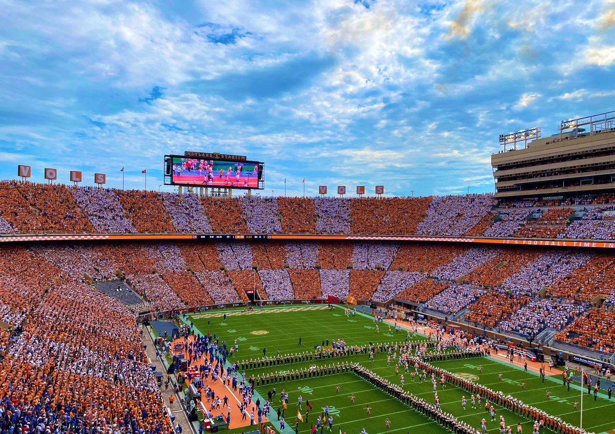 More_Issues's tweet photo. 100 days until Tennessee Football is back in our lives https://t.co/FYo9M9WE9k