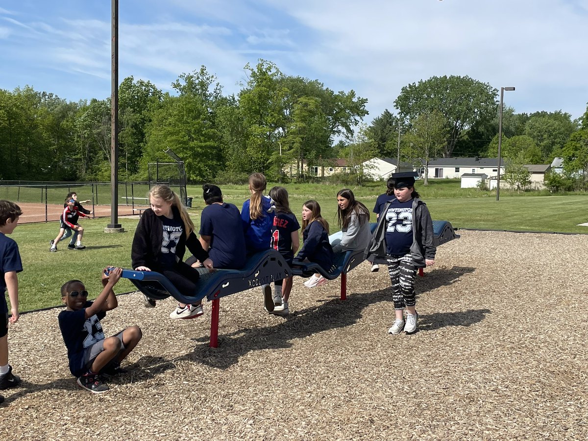 5th Grade Farewell this morning to recognize our 5th grader’s accomplishments and transition to the middle school. 💙 <a href="/BrunswickCSD/">BrunswickCitySchools</a> <a href="/lromph/">Linda Romph</a> <a href="/MrsGegorski/">Jennifer Gegorski</a> <a href="/MrsHarramanBCS/">Mrs. Harraman</a> <a href="/TeachJen2/">Jennifer Clark</a>