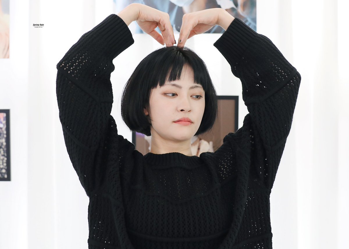 Spring_Rain0416's tweet image. HAPPY MIYA DAY 🐱 

#HappyBirthdayMiyamor
#새로_시작하자_ミヤ
#공원소녀 #GWSN #公園少女 #公园少女 #GirlsinthePark #미야 #Miya #ミヤ