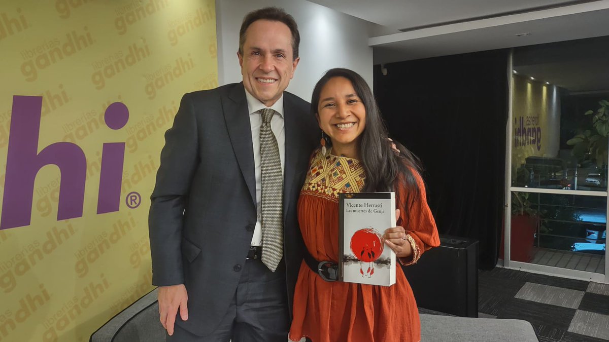 gelitos_an's tweet photo. Esta novela promete ser una aventura. Gracias a #VicenteHerrasti por presentar la entrada al mundo de  Murasaki Shikibu y su príncipe resplandeciente. ¡Allá vamos! https://t.co/9dHHPOoBG4