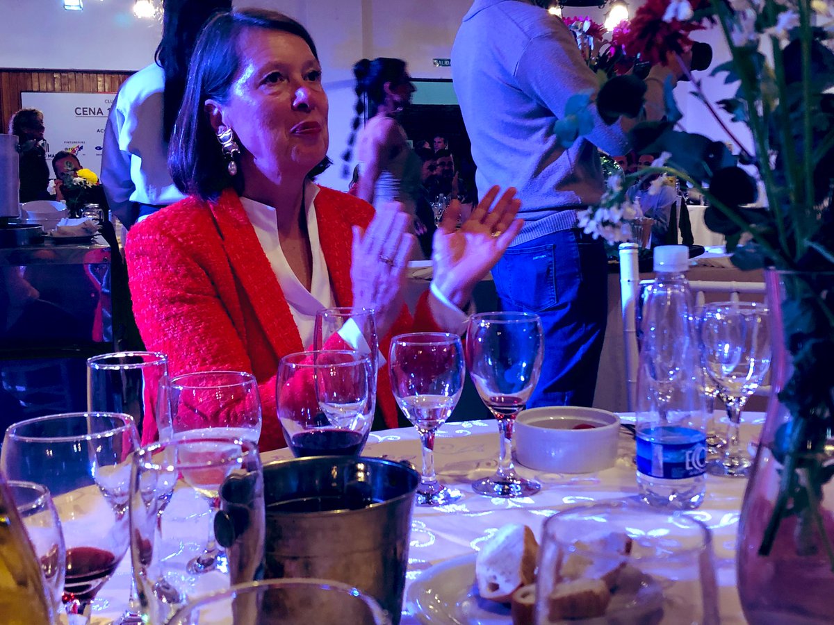 AlemaniaenArg's tweet image. Celebramos anoche el 125. anniversario del Club Alemán de @ciudaddemendoza, miembro d la #FAAG. C sus 2.500 socios es uno d 
los clubes alemanes más grandes del país. Fue un placer dirigirme a los huéspedes agradeciéndoles x su enorme trabajo para mantener vivos los lazos c 🇩🇪.