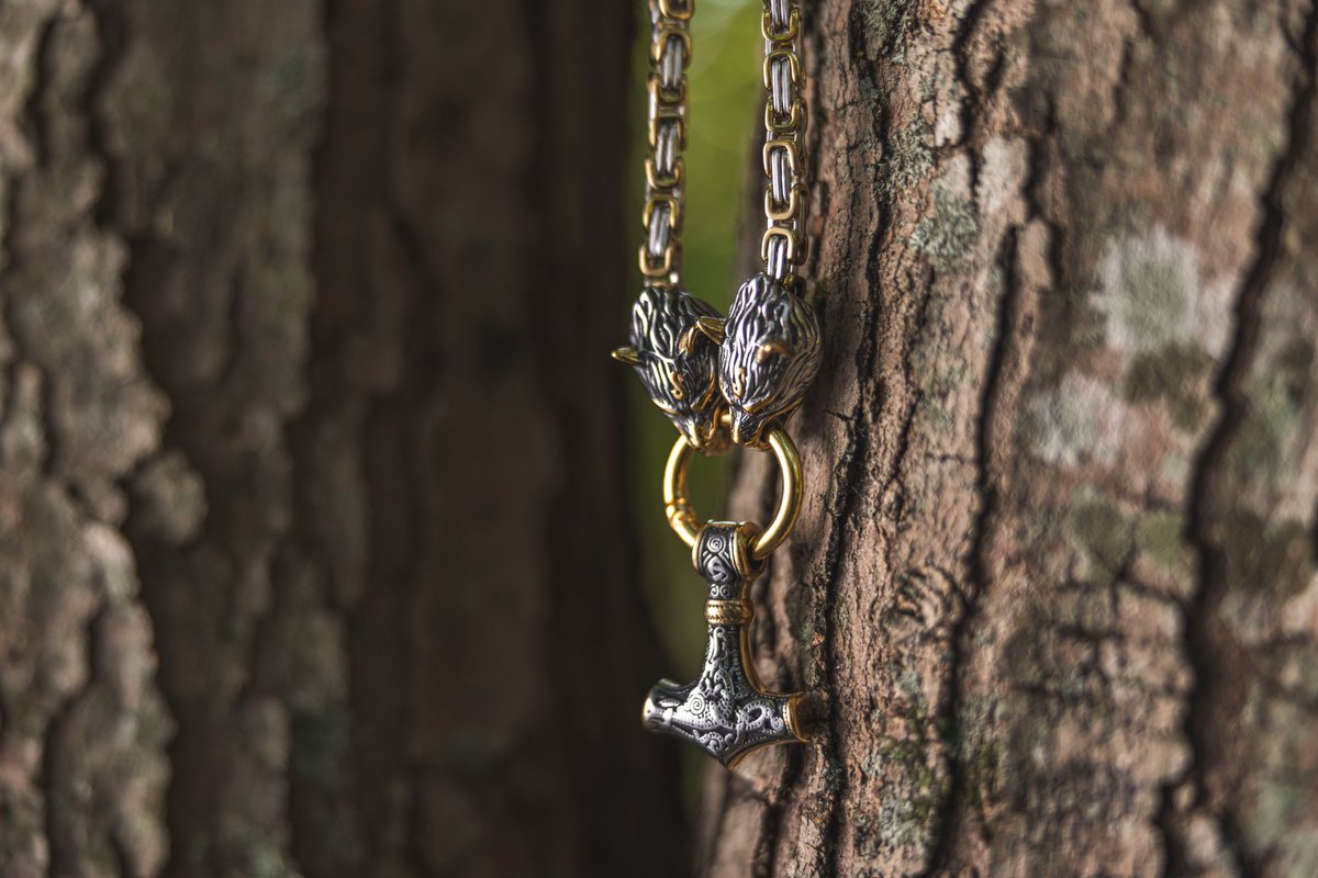 Mjolnir chains will make you feel powerful.

ancientreasures.com/pages/search-r…

#Vikings #viking