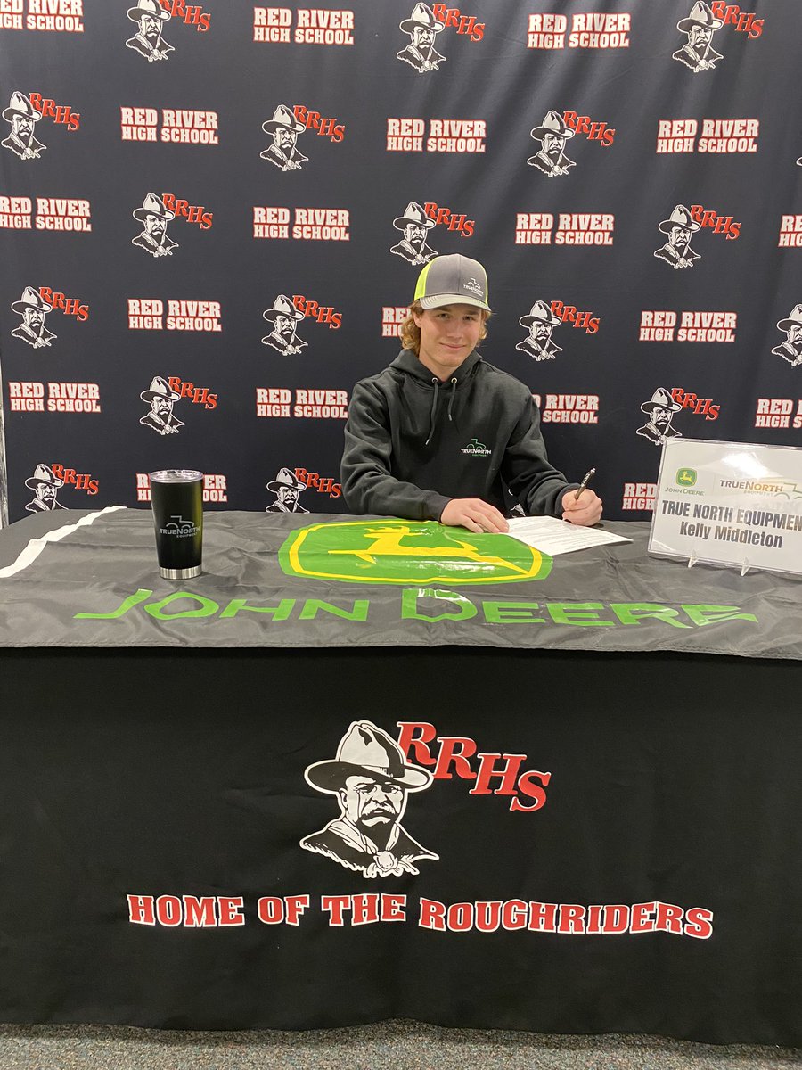 RRHSactivities's tweet image. Congratulations to Kelly Middleton on signing his commitment to TrueNorth Equipment! @TrueNorthEquip #WorkforceReady