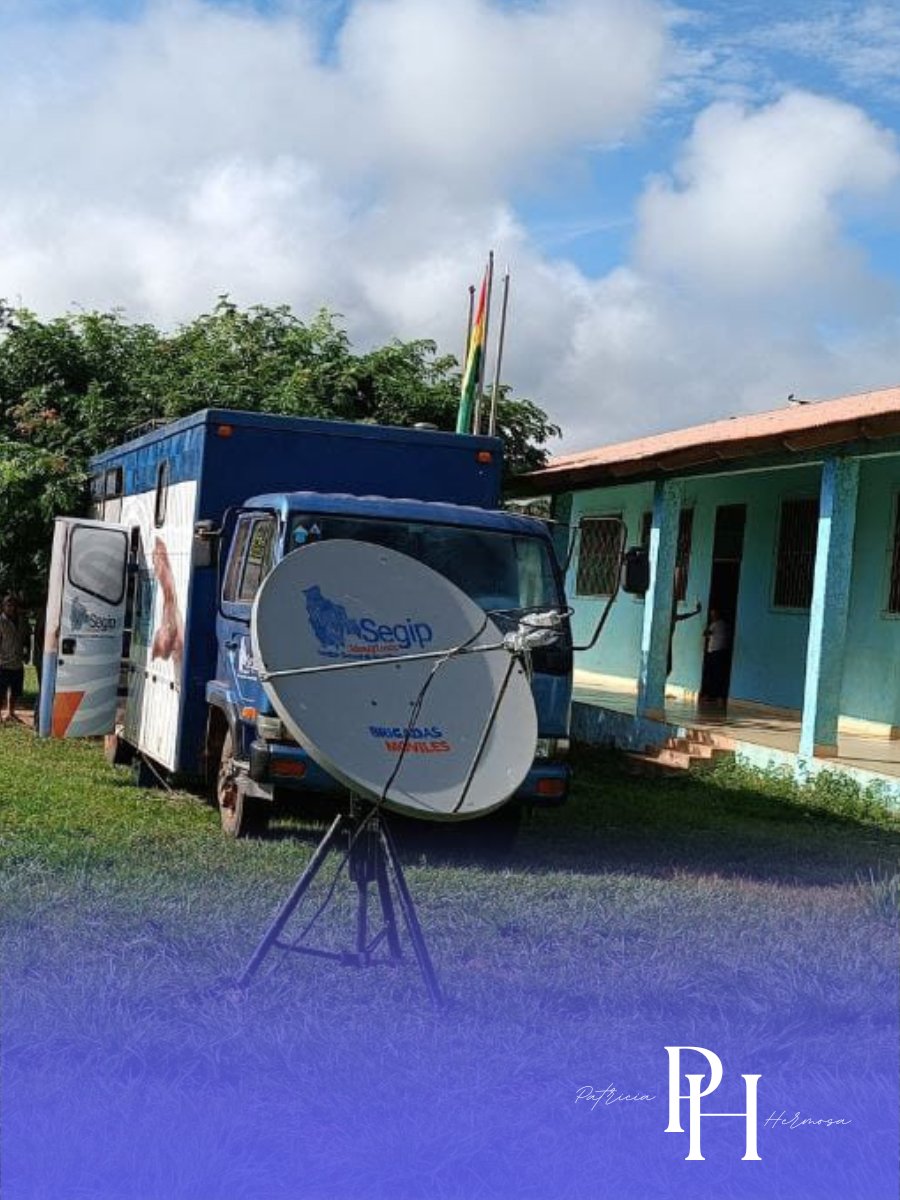 PatyHermosaG's tweet photo. Nuestro #SegipMóvil se encuentra en la comunidad Frontera del municipio Puerto Gonzalo Moreno. Estamos en predios de la Unidad Educativa Frontera, brindando el servicio de emisión de cédulas de identidad.
Redoblamos esfuerzos para lograr que #Pando esté #LibreDeIndocumentados. https://t.co/xJsIo9lYY1