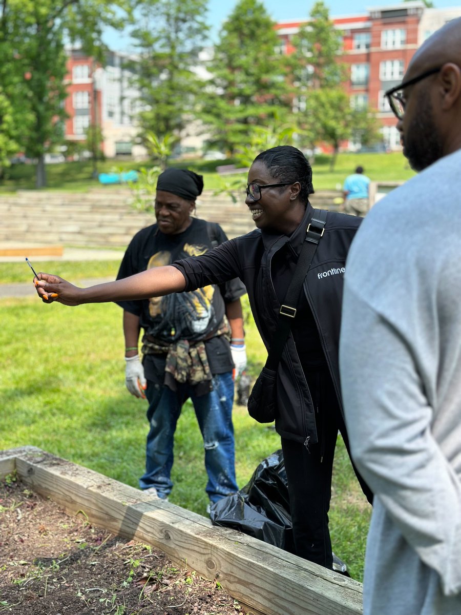 FrontlineGig tweet media