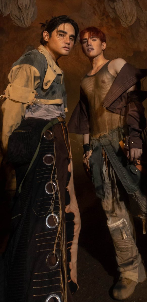 m_is_vip's tweet image. I'LL JUST DO IT FOR YOU. HERE. 🤭 

My #BIAS &amp;amp; #Biaswrecker. 😭🔥💙

@SB19Official #SB19 #SB19GENTO
#STELL #SB19_STELL #SB19_PABLO
@stellajero_ @imszmc

#GrupoMusical #SECAwards