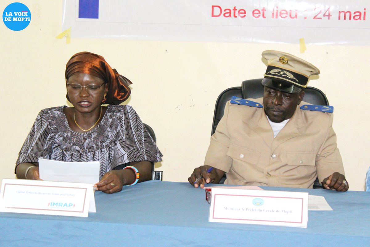 lavoixdemopti's tweet photo. Ce mercredi 24 mai 2023, la salle de conférence du cercle de Mopti a servi de cadre pour une table ronde de l'Institut Malien de recherche action pour la paix (#IMRAP), sur les résultats du projet de raffermissement des liens de confiance entre les forces de défense 1/2 https://t.co/OnQoar4vMD