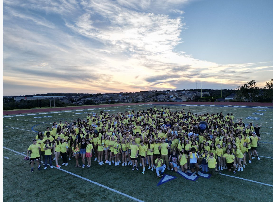 Seniors’23 at Senior Sunset! Thank you Seniors’23! <a href="/JohnsonPTSA/">Johnson HS PTSA</a> <a href="/ctj_stuco/">CTJHS Student Council</a> #JaguarPride #EveryoneCounts