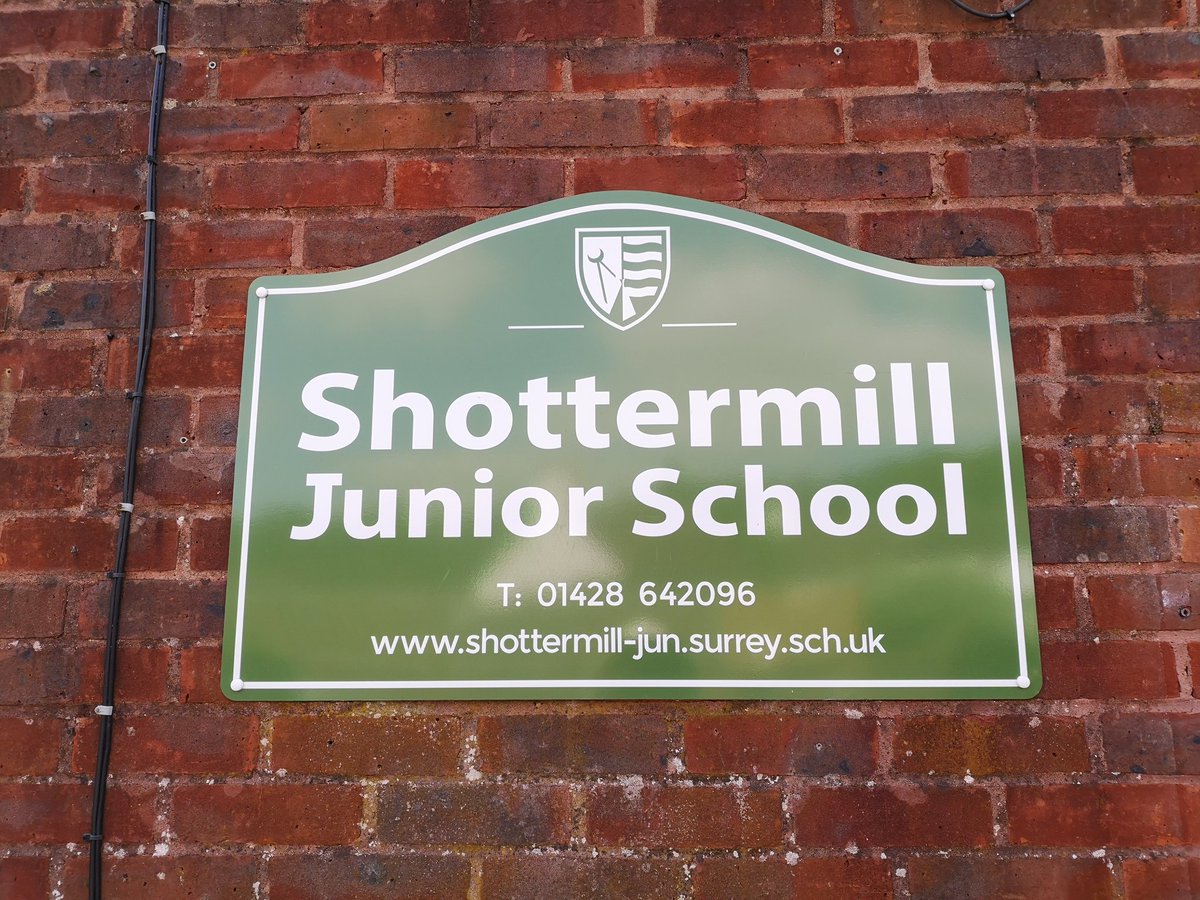 What a privilege to be back at @ShottermillJrs this afternoon, helping to judge their first choral poetry competition since the pandemic. Great to see the pupils' enthusiasm and enjoyment as they performed poems ranging from Don't by @MichaelRosenYes to Caged Bird by Maya Angelou