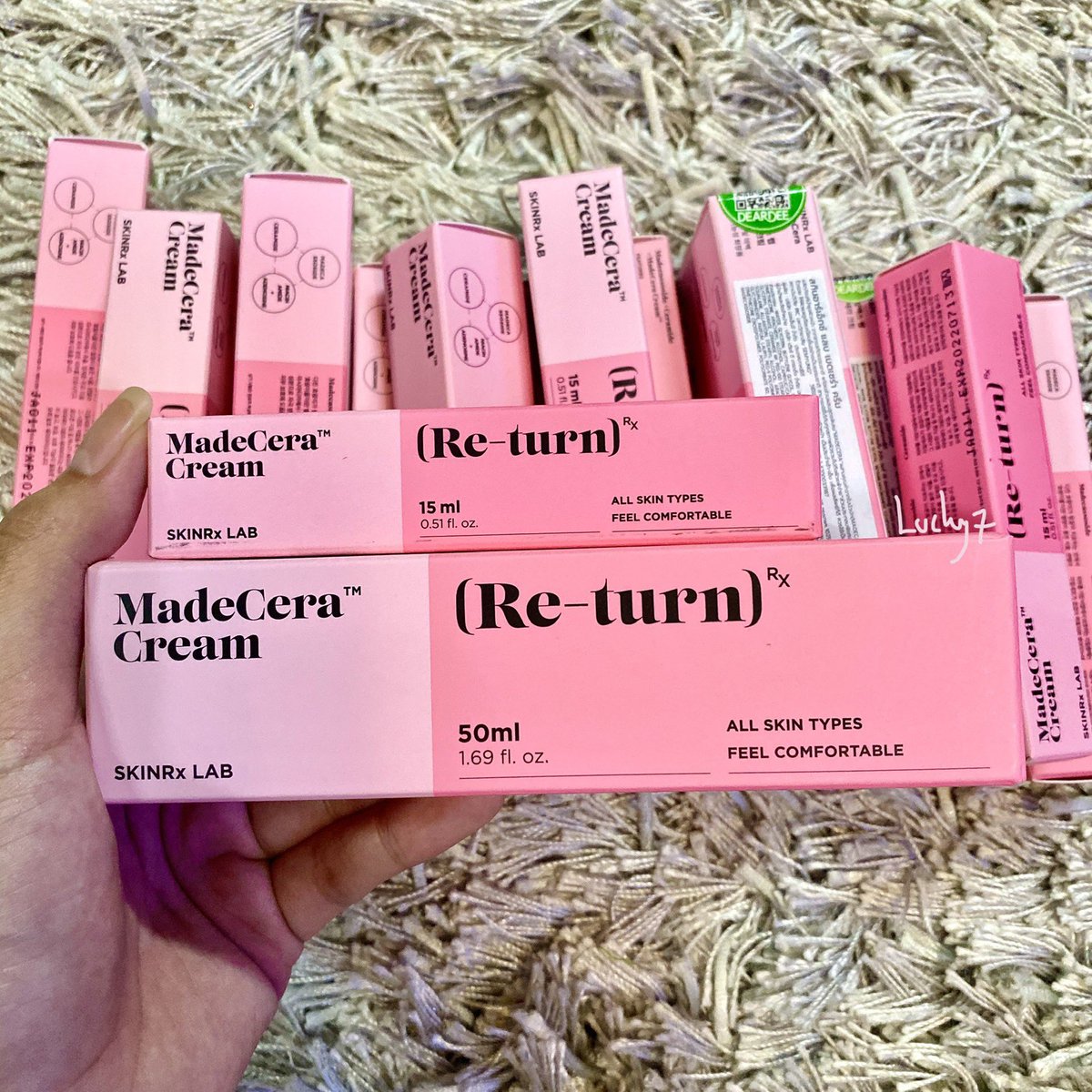 reallucky7_2's tweet photo. พร้อมส่ง #ครีมรีเทิร์น Re-turn
Graymelin Galactocera #ครีมเรียกเนื้อ
💛15ml 165฿ ,50ml 350฿
SKINRxLAB #Madecera
💖15ml 215฿ ,50ml 465฿
Ems เล็ก 50 ใหญ่ 55 , j&t 40
#skinrxlab #returncream #return #ส่งต่อคสอ #ฉันจะสวย #สกินแคร์รักษาสิว #ถูกและดี #สกินแคร์เกาหลี #ใช้ดีบอกต่อ https://t.co/sFEfbInHMZ