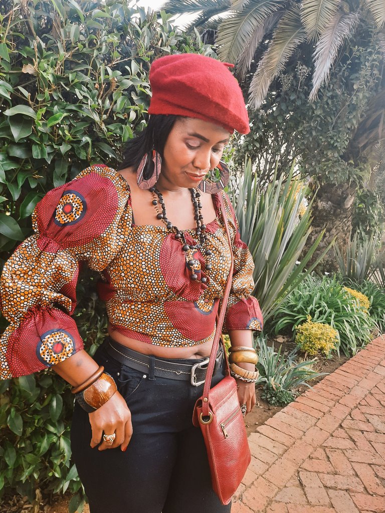 buhle_matsha's tweet photo. Off to the UB40 gig in a bit...
I am ready to danceeeeeππΏππΏππΏππΏ
Strategic shoes. No high heels in sight...
#ArthritisTwitter
#BuhleAt48 https://t.co/8a6t0gdiMl