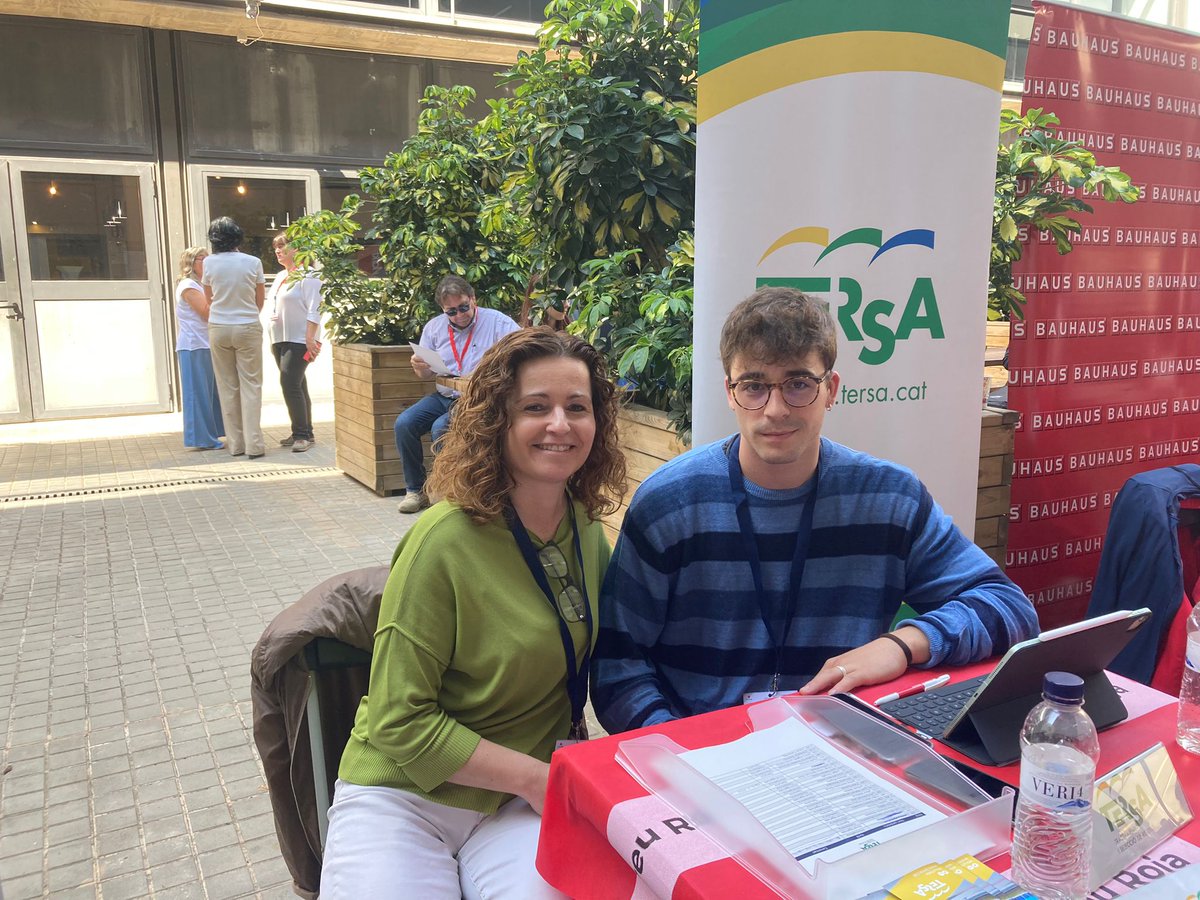 GrupTERSA's tweet photo. L’equip de persones del Grup TERSA es va sumar a les més de 70 empreses que van participar en el #IVNetworkingCreuRoja de @CreuRojaCAT.
Es va fomentar la #inserció laboral de col·lectius vulnerables, cosa que s’alinea amb el nostre compromís per l’#ocupació de qualitat https://t.co/IXPS96TD8d