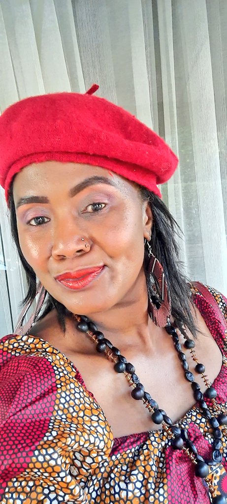 buhle_matsha's tweet photo. Off to the UB40 gig in a bit...
I am ready to danceeeeeππΏππΏππΏππΏ
Strategic shoes. No high heels in sight...
#ArthritisTwitter
#BuhleAt48 https://t.co/8a6t0gdiMl