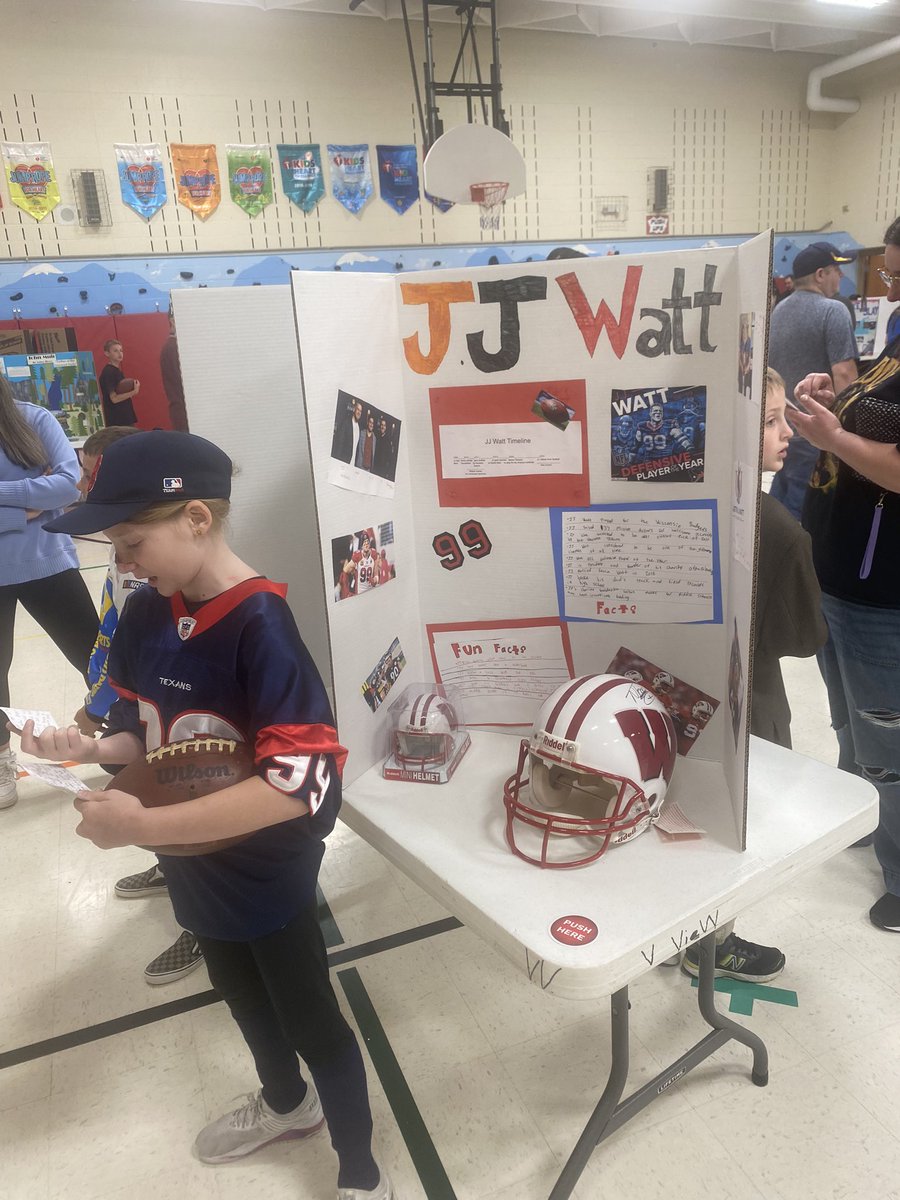 cchampeau1's tweet photo. My daughter chose @JJWatt for her influential Wisconsinite today.  Proud dad moment that both girls chose such a great individual for their projects 5 years apart. Ignore the hat we didn’t have anything  for her head 😀 (child not harmed for nose bandaid) https://t.co/kOENOKhPWw