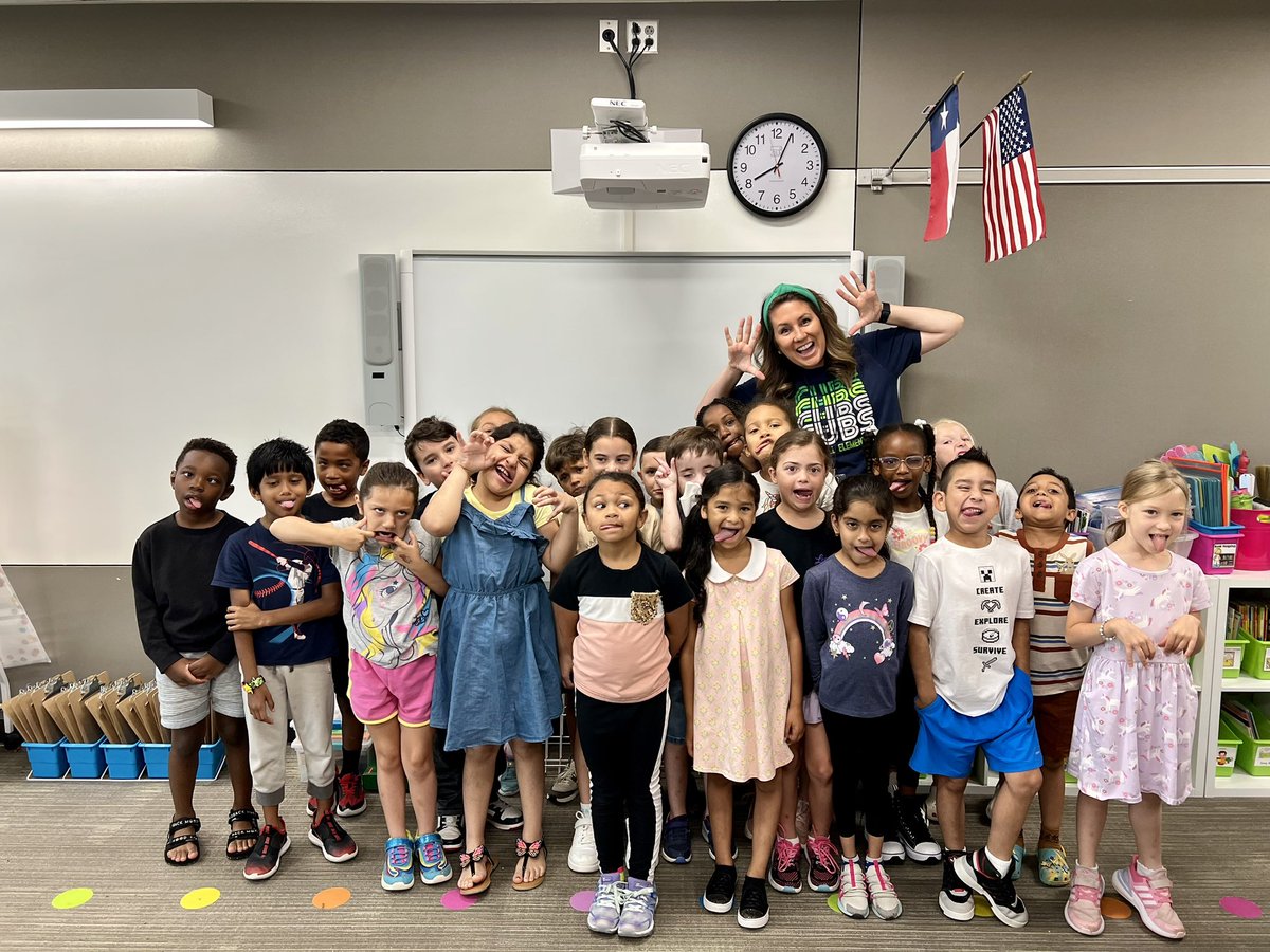 Time spent with children is never wasted. There is always time to be goofy, have fun and make memories. Serving students well is what this job is all about. 🐻💙💚 #ACEcubs #WeLeadTx #ElemAPNetwork @KatyISD @campbellcubs