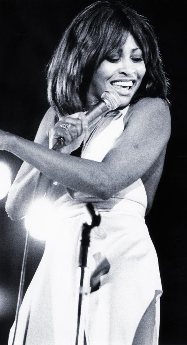Micheline Pietracupa (@michepietracupa) on Twitter photo 3 little but huge words : 
SIMPLY THE BEST โฆ L๐ฉทVE you forever Tina Turner for your music and the strength you shown women to follow . RIP ๐ 3 little but huge words : 
SIMPLY THE BEST โฆ L๐ฉทVE you forever Tina Turner for your music and the strength you shown women to follow . RIP ๐