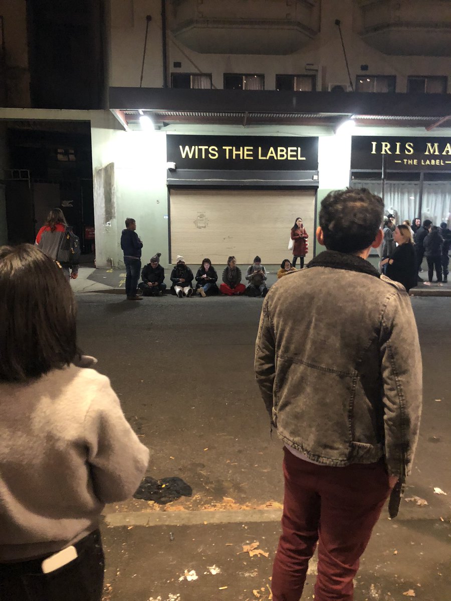 aaronjmarch's tweet photo. #fire #sydney #surryhills https://t.co/sNV6Xcdz4J