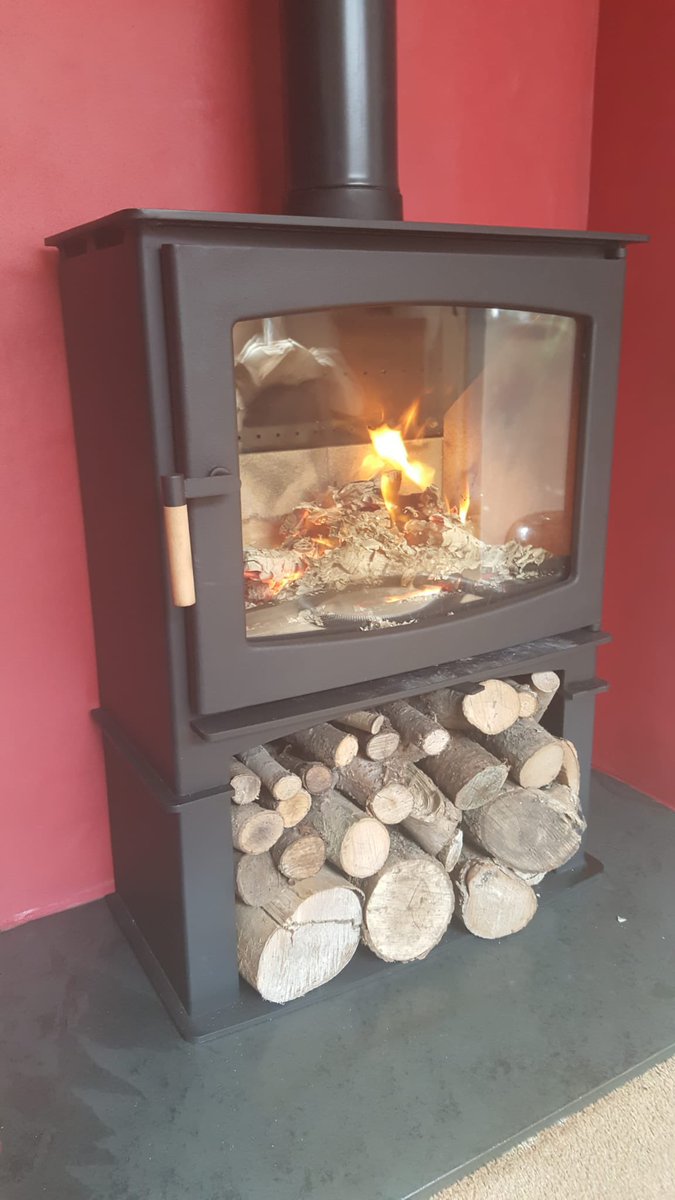 DavidFeiven's tweet photo. Really happy with my new #woodburners expertly installed by @hovewoodburners 

Reliable, professional, clean quality work. https://t.co/jPxqC8wvtC
