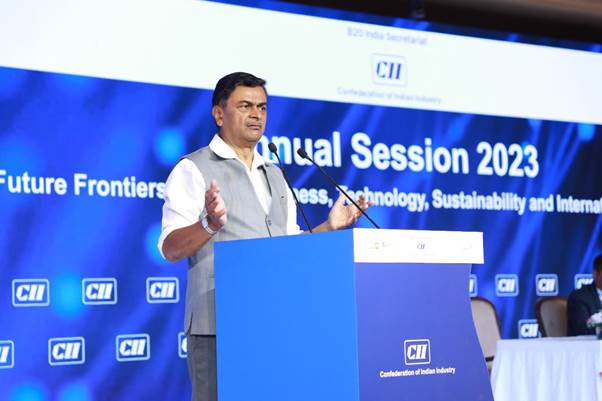 Net Zero is important, but what is more important is that we provide enough electricity for our growth: New and Renewable Energy and Power Minister @RajKSinghIndia Read here: pib.gov.in/PressReleseDet…