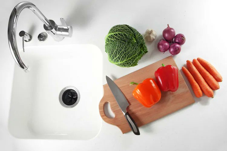 If you're in the market for a new sink, you may want to consider SYNCRO sinks.

The seamless design prevents bacteria growth. They also go with any Solid Surface: wether you choose Acrylic Solid Surface, Quartz, etc

#InteriorDesign #SolidSurface #Construction #Sink #SinkDesign