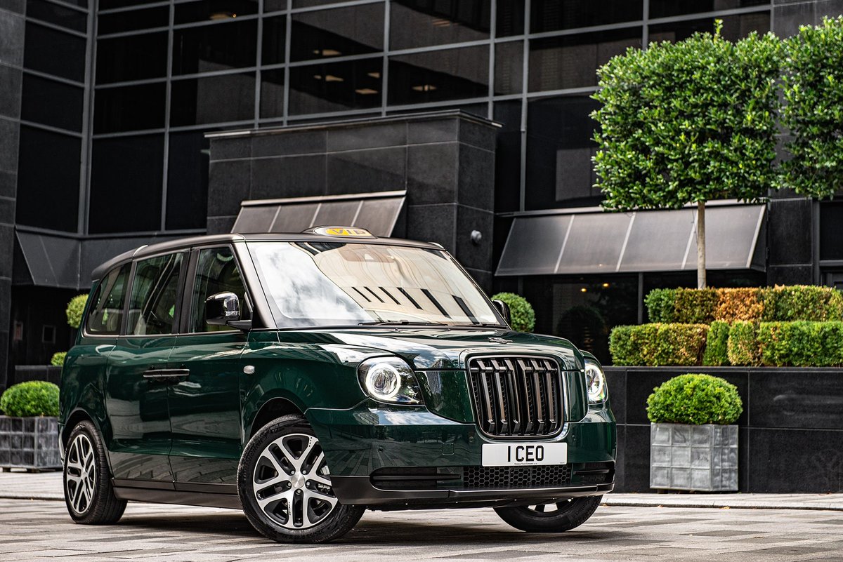 ProjectKahn's tweet image. For Sale:
Price: £120,000
20221 LEVC TX5 Taxi by Project Kahn
Mileage: 199
Colour: Good Old English Green

Extras:
VIP Vented Front Grill
Quilted Leather Seating
Alcantara Central Divider

Huge Specification
(Over £80,000 of extras)

#ProjectKahn
#KahnDesign
#LEVC
#LEVCTX
#TX5