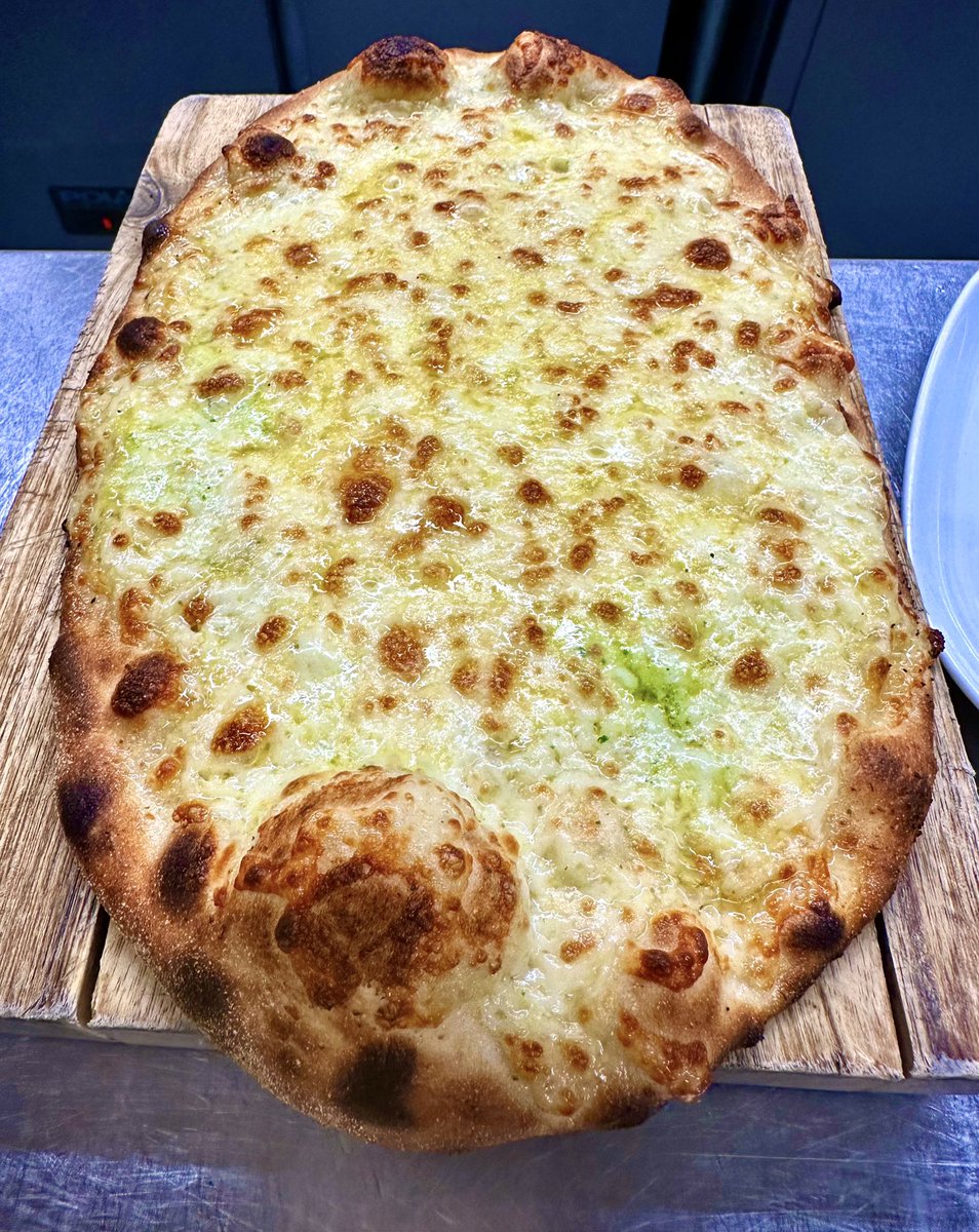 ChefSamltd's tweet photo. Cheesy garlic bread… enough said really
#chefsam #delicious #foodie #foodlover #cateringevents #easyeating #foodheaven #foodgasm #foodphotography #Fresh #pizza #freelance https://t.co/1pGpazege2