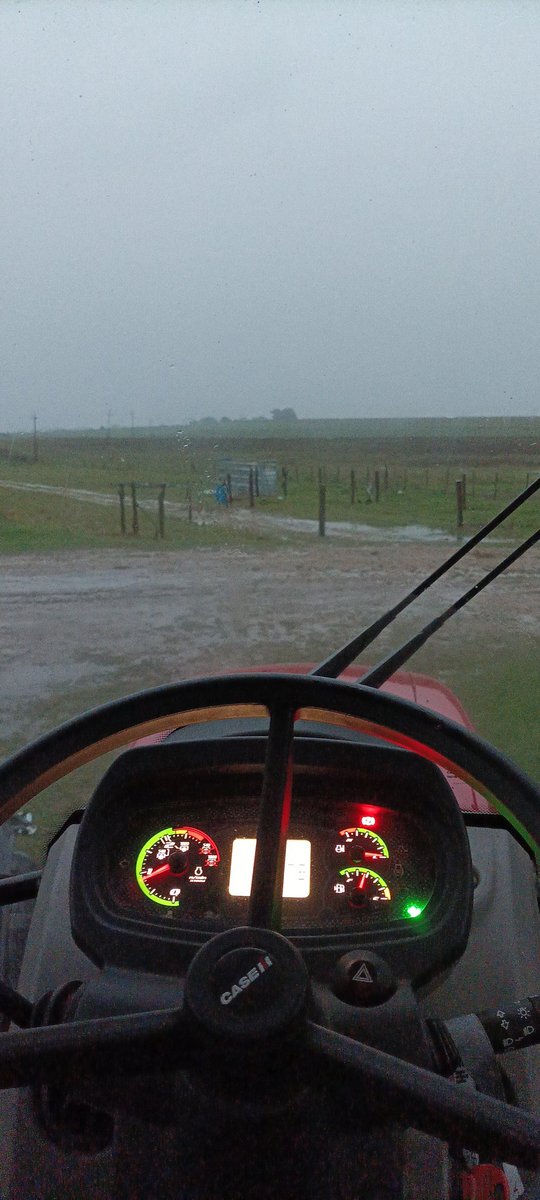 _MERA_1995's tweet photo. 56mm hasta la tarde de ayer... 36 mm desde la noche y le sigue echando 🌧️

Ahora podría guardarse un poquito para más adelante 🙃 https://t.co/kKwga9URfl