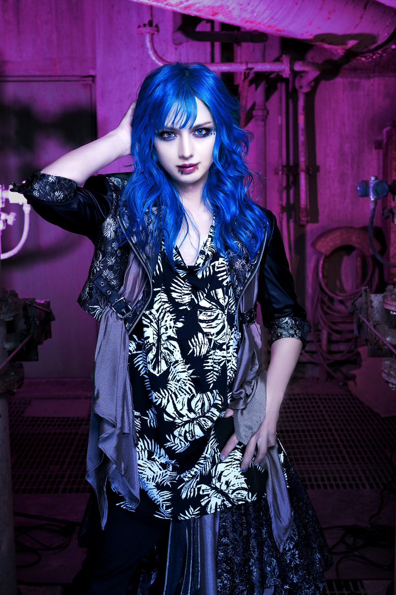 Toh_ya_drums's tweet photo. -Strange Rabbit-

リリカ(@Lyrica_le_Official)
Dr.Toh-ya

クスリの様な君さえ居れば、あとは水があればいい。 https://t.co/ckgsYnhkR3