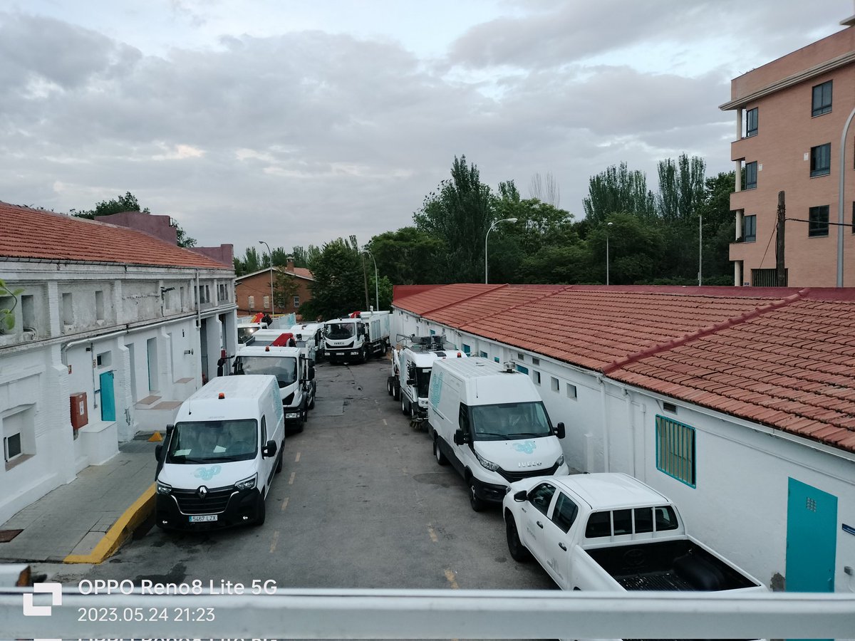 <a href="/VictorG_Bueno/">Victor García</a> @MarianoFuentesS <a href="/begonavillacis/">Begoña Villacís</a> <a href="/no_al_canton/">NO AL CANTÓN</a> <a href="/NO_canton/">NO al cantón La Elipa</a> <a href="/no_cantonPAngel/">No Al Canton en Puerta del Ángel</a> <a href="/noalcantonlapaz/">No al Cantón de Limpieza en C/Sangenjo 35 (La Paz)</a> <a href="/nocantonarroyo/">NoalCantonArroyodelFresno</a> <a href="/NOCantonIslazul/">NO al Cantón de Islazul 🚫</a> <a href="/CantonAquiNo/">Reubicación Cantón Montecarmelo</a> <a href="/ReubicacionPau/">Reubicación Cantón de limpieza Pau de Carabanchel</a> <a href="/VanesaV85710866/">Reubicación cantón Poema Sinfónico</a> <a href="/FRAVM/">Federación Vecinal de Madrid</a> <a href="/NuevaElipa/">AV La Nueva Elipa</a> <a href="/MarotoReyes/">Reyes Maroto</a> <a href="/Rita_Maestre/">Rita Maestre 🌾</a> @LuisCueto12 <a href="/RbSotomayor/">Roberto Sotomayor 🔻</a> <a href="/MadridDecadente/">MADRID DECADENTE</a> <a href="/Elpobrecitot/">El pobrecito tuitteador</a> <a href="/_somosmadrid/">Somos Madrid</a> <a href="/Gacetinmadrid/">Gacetín Madrid</a> <a href="/policiademadrid/">Policía Municipal de Madrid</a> <a href="/AlmeidaPP_/">José Luis Martínez-Almeida</a> <a href="/bcarabante/">Borja Carabante</a> <a href="/rtvenoticias/">RTVE Noticias</a> <a href="/el_pais/">EL PAÍS</a> <a href="/elmundoes/">EL MUNDO</a> <a href="/anabarrio/">Ana del Barrio</a> <a href="/equomadrid/">Partido Verde Madrid</a> <a href="/fiscal_es/">Fiscalía General</a> <a href="/guardiacivil/">Guardia Civil</a> Cantón calle María Odiaga los camiones q la <a href="/policiademadrid/">Policía Municipal de Madrid</a> no ve 👇👇👇