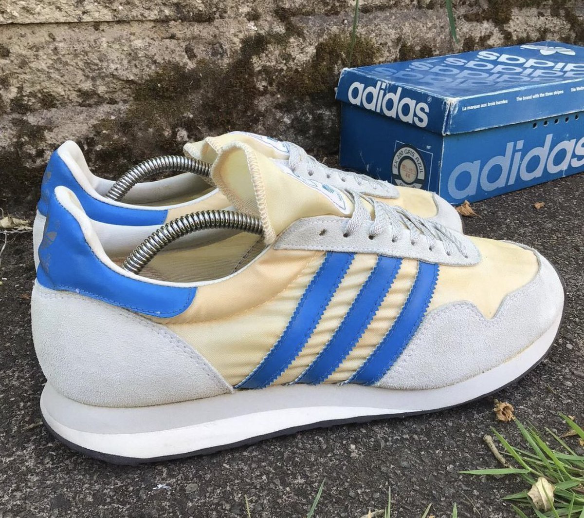 DeadstockUtopia's tweet photo. ZX200 #adidasOriginals #vintage #deadstock #ZX200 pic credit mattcooke instagram https://t.co/wlK2vJzRGq