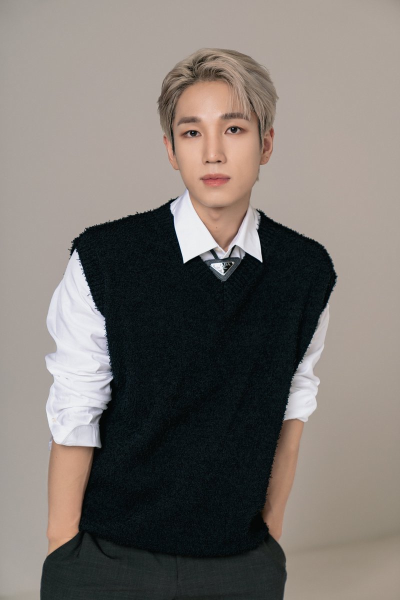 VannerOfficial's tweet photo. VANNER - NEW PROFILE #2

#VANNER #배너
#Ahxian #아시안 https://t.co/BDDeajhXRi