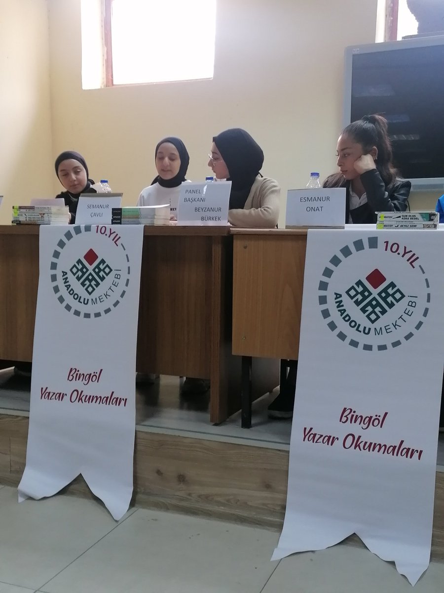 bingolytal's tweet photo. Anadolu Mektebi Yazar Okumaları projesi kapsamında   öğrencilerimiz tarafından  "Cengiz Aytmatov "  okul paneli gerçekleştirildi. 
@tcmeb @anadolumektebi @bingolvaliligi @bingolmem
@kadriengin @arge_mem https://t.co/98I3g1xELj