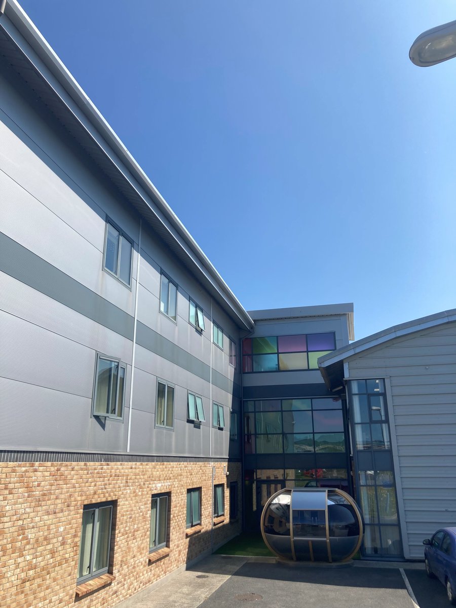 Our tennants are loving the outdoor pod, especially on the like today. 
enterprisehouse.ie
#carlow #inCarlow