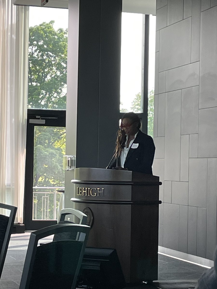 Efontanez3's tweet image. Yesterday we were at Lehigh University discussing community/family engagement. Thank you @Docbatts for leading this and bringing the amazing  Sharlonda Buckman-Davis,@JillPereiraUW and Laya López to speak to us. I’m proud of the work we do but love the takeaways.