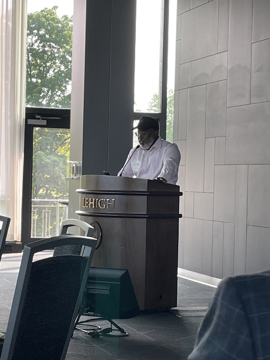 Efontanez3's tweet image. Yesterday we were at Lehigh University discussing community/family engagement. Thank you @Docbatts for leading this and bringing the amazing  Sharlonda Buckman-Davis,@JillPereiraUW and Laya López to speak to us. I’m proud of the work we do but love the takeaways.