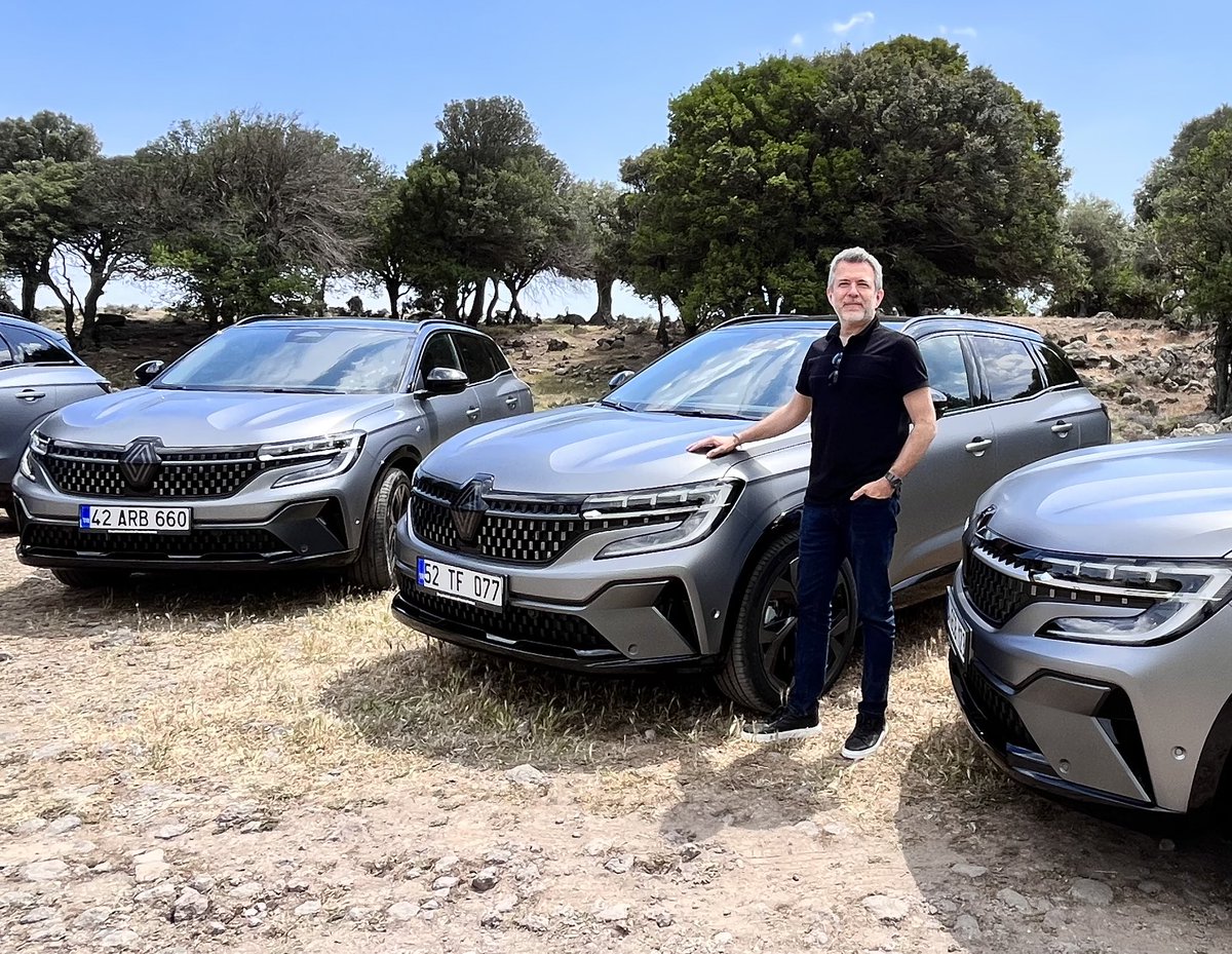 Renault’nun yeni C-SUV’si Austral 1 Haziran’da satışa sunuluyor. Ülkemize 160 bg’lik 1.3 litre mild-hybrid motor ve sportif Esprit Alpine donanımıyla geliyor ve 1.190.000 TL’den başlayan fiyat etiketleri taşıyor. Opsiyonlu fiyatı ise 1.3 milyon TL.