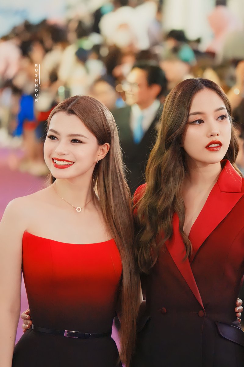 rushhour39's tweet photo. Red dress in purple carpet 🔥🔥🔥

#srchafreen
#beckysangels
#ทีมป๊ะป๋าฟรีนเบค
#9ent2023xfreenbecky https://t.co/7KVHqUmOOY