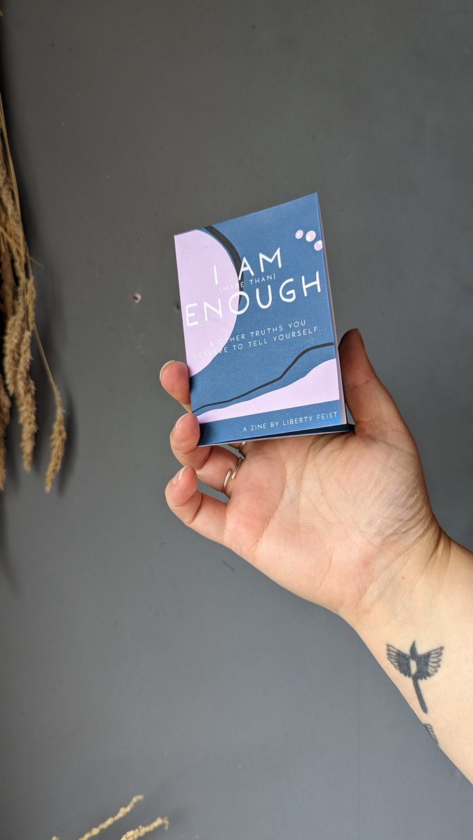 LibertyFeist's tweet photo. Delighted with my latest design - an affirmation based #zine which is full of little moments of loveliness &amp; some of my favourite #illustrations

She's small but mighty 👏✨

https://t.co/pKeu1WRK2m https://t.co/Hi2Zi6YUil