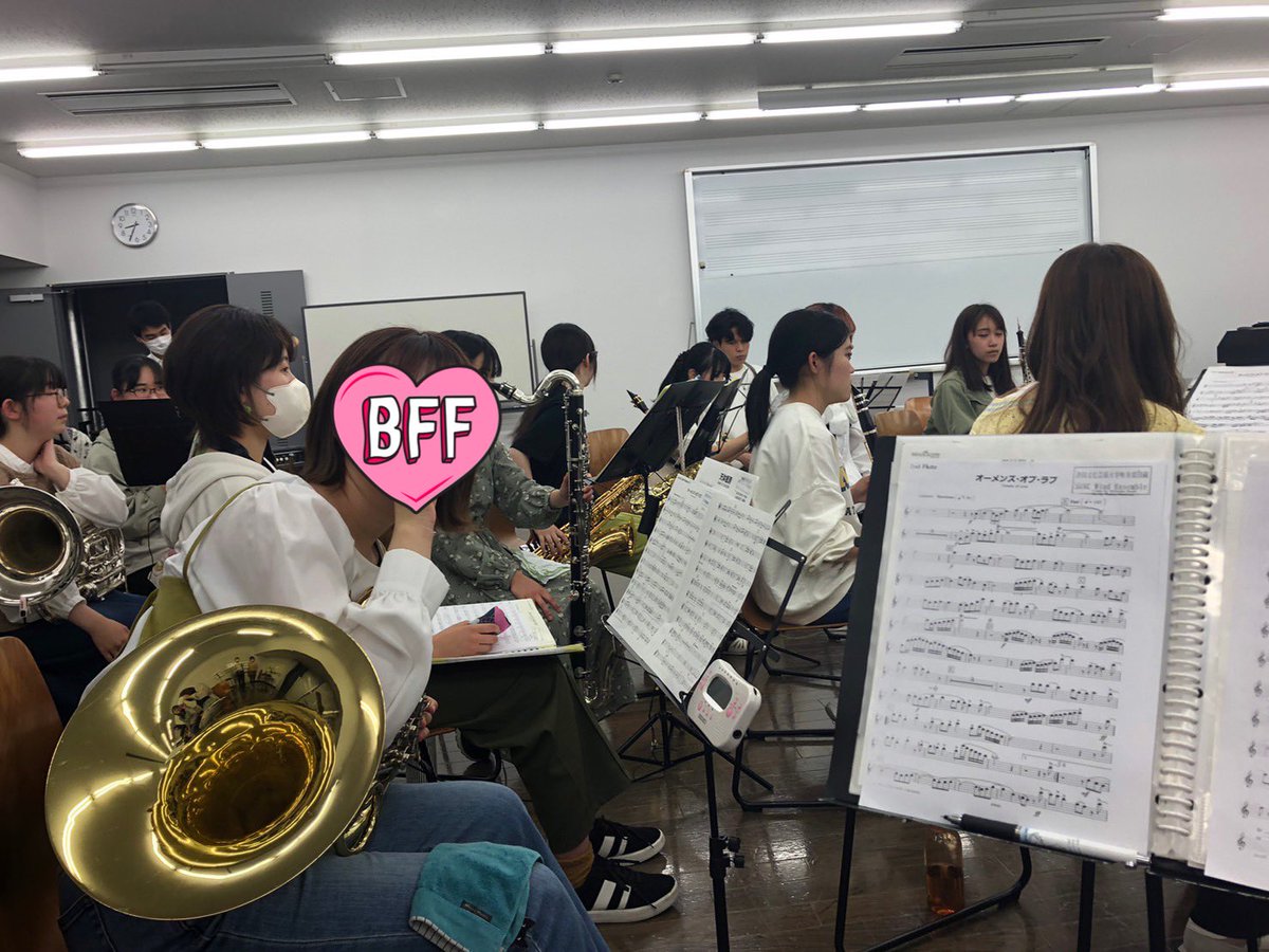 SUAC_Wind's tweet photo. こんにちは! SWEよりお知らせです📣

5/29（月）📍総合演習室にて
ミニコンサートを行います！！

18:30よりスタートです🎶🎧

みんなで練習してきた曲をついにお披露目できます〜🥺

ぜひぜひ遊びに来てください🫶🏻
リツイートで沢山広めてくれるとすごーく嬉しいです！ https://t.co/4Rc02PzazE