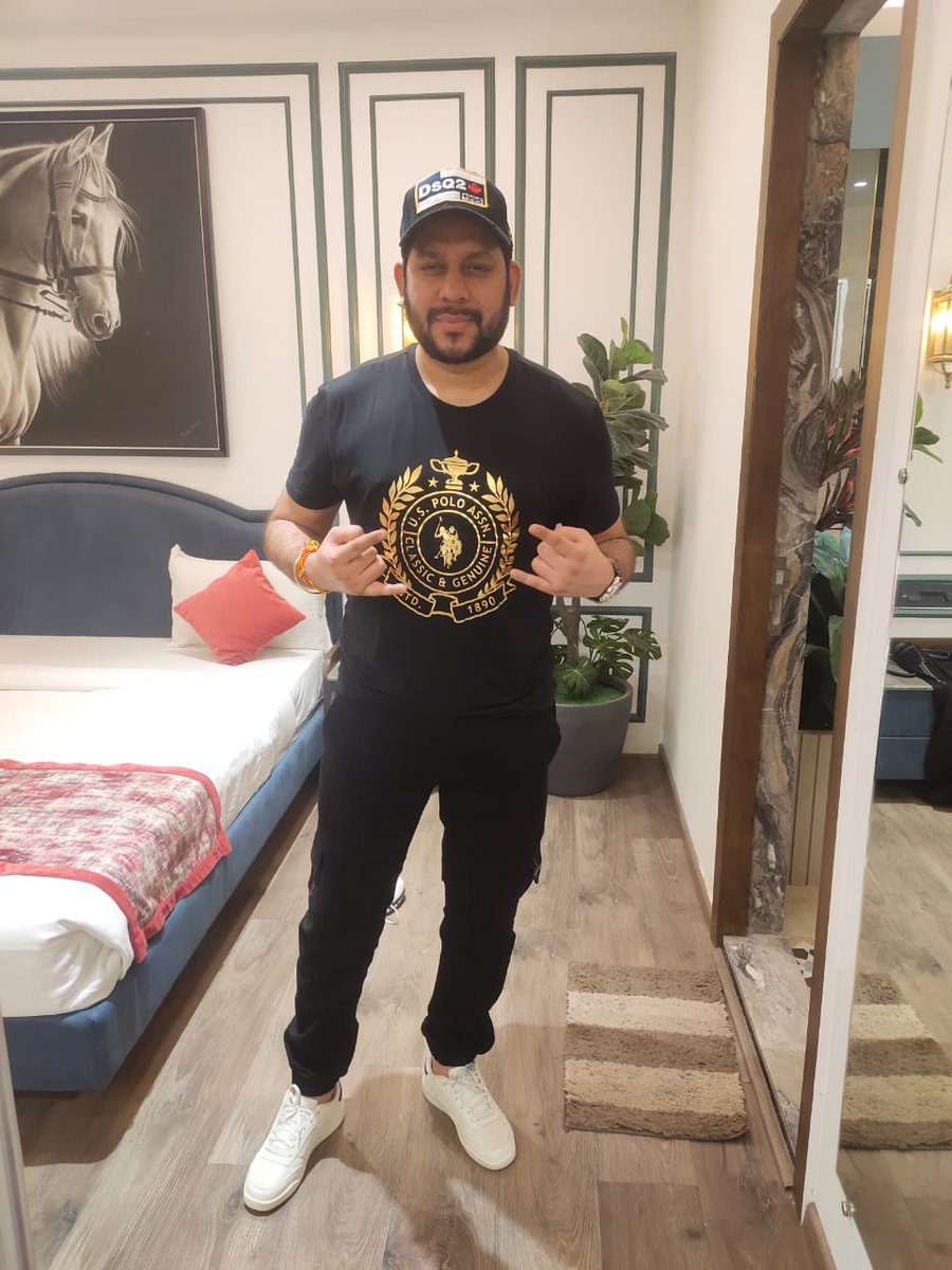 taran adarsh tweet media