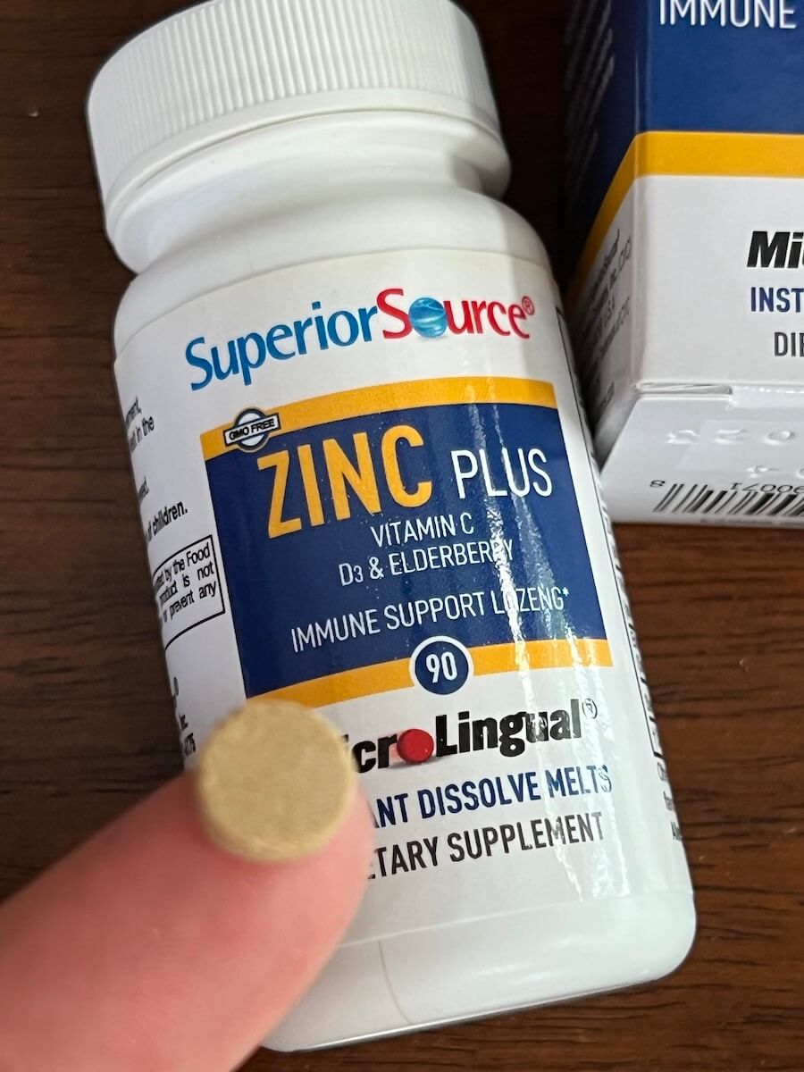 SkinYouth's tweet photo. #Zinc plays a vital role in the synthesis and maturation of #collagen. With age, #women lose collagen production. But we all want to look FAB! Food, water &amp; #supplements support us! #WIN #SuperiorSource vitamins! #selfcare #WomensHealthMonth #giveaways https://t.co/Epbr5pqJZw https://t.co/Hx8Lr1Upso