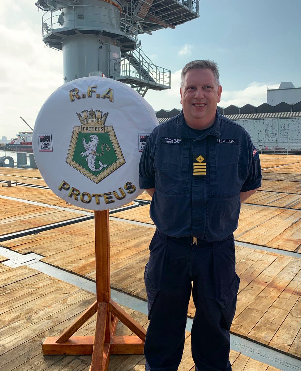 RFAHeadquarters's tweet image. Oh Buoy what a good view!

@RFAProteus is a #newship and direction for the RFA but it is the people who will get her to sea on ops. We are #capable #adaptable and ready!

#weareourpeople 

@CdreDavidEagles @RoyalNavy @NavyLookout @navy_news