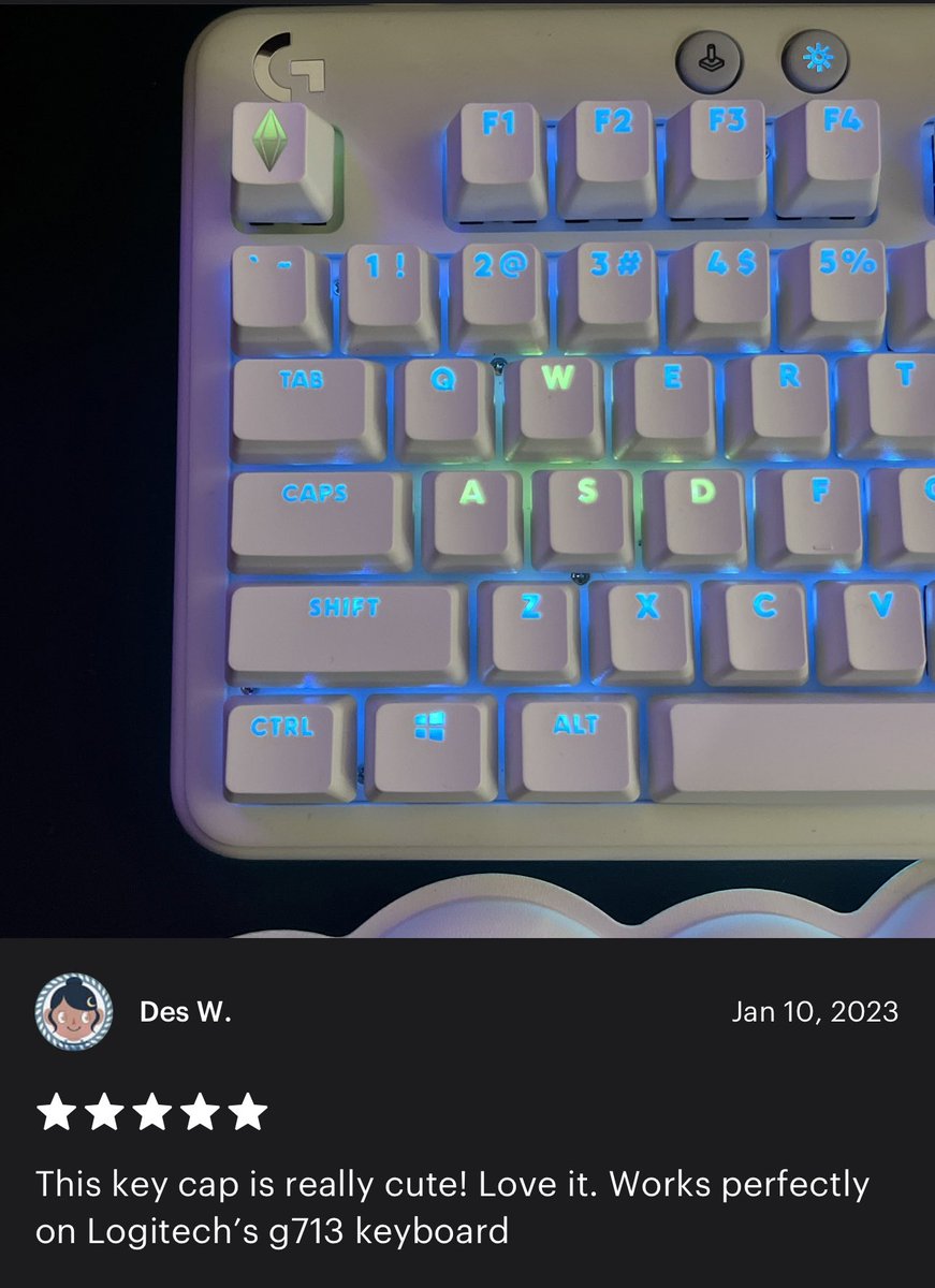 crossingmomo's tweet photo. You guys look at this cute plumbob keycap from a shop named KustomGamekeys on Etsy! Pls it’s too cute 🥰 https://t.co/OOpnN5ODqS