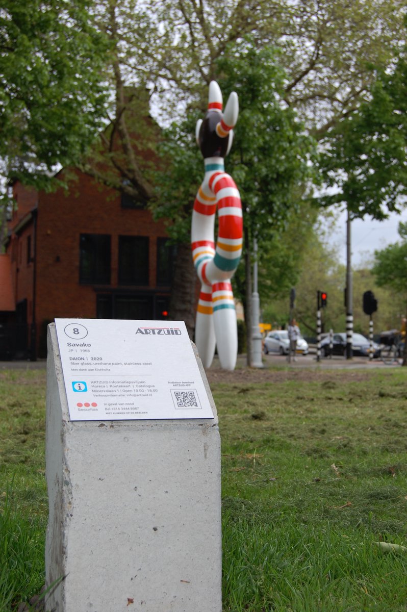 savako's tweet photo. アムステルダムで開催中のARTZUID に参加してます。9月24日まで!
#artzuid #amsterdam #sculpture https://t.co/DgCdWInUnc