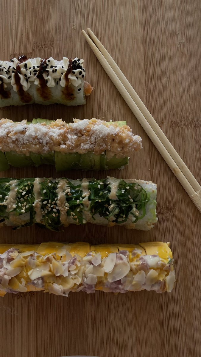 SMILEFOOD_DUBAI's tweet photo. Bright and tasty sushi are waiting for you!
Place your order right now!

#dubai #food #sushi #delivery #dubaifood #dubairestaurant #dubaisushi #dubaidelivery
#SMILEFOOD https://t.co/eCTjLAiegc