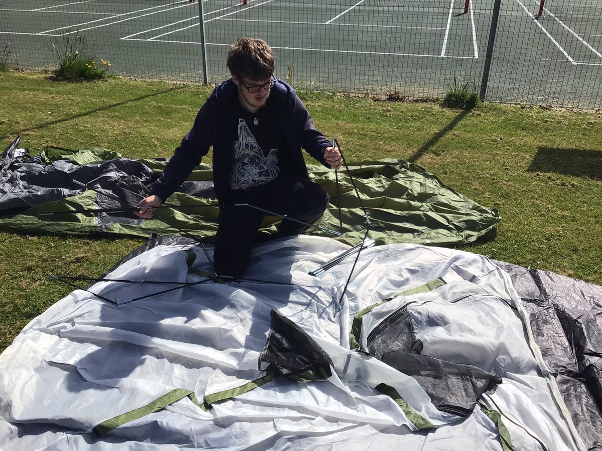 TirMorfa's tweet photo. Famau and Tryfan were practising their camping skills in preparation for the Duke of Edinburgh @ytmfamau #ytmHCL #ytmACL #ytmwellb #ytmlit @PHS_DukeofEdin https://t.co/uJzM8vZySy