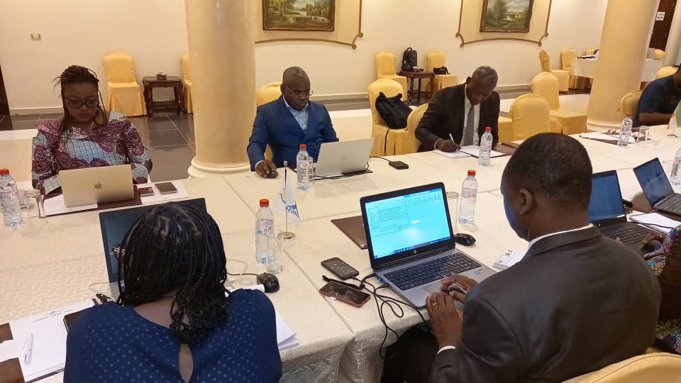AfricanAllianc4's tweet photo. Tenue de la réunion du comité technique de l'alliance Africaine pour le Commerce Electronique ce jour à Pointe Noire-Congo.

#Happening now :Technical committee meeting of  African Alliance for E-Commerce/Alliance Africaine pour le Commerce Electronique in Pointe Noire-Congo. https://t.co/Sb7WOZskU3